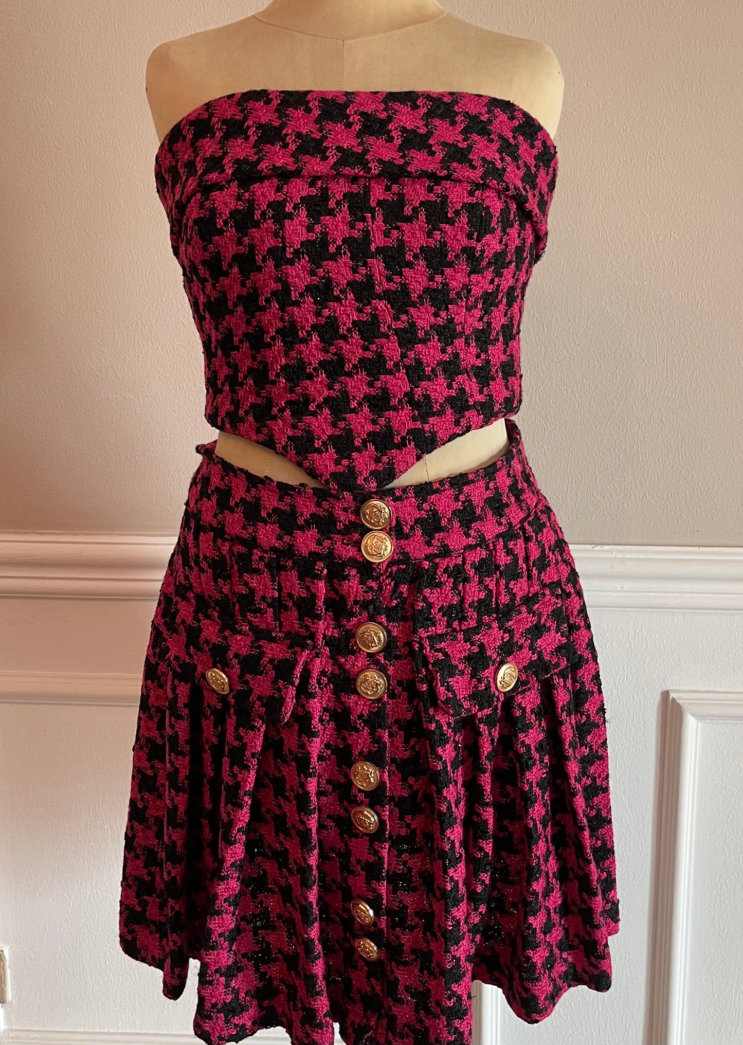 Tweed top and buttoned skirt set